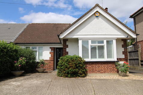 4 bedroom semi-detached bungalow for sale
