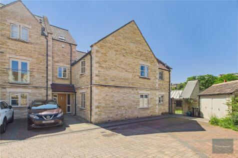 Stones Court, Bradford on Avon BA15 2 bed apartment for sale