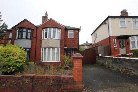 Southgrove Avenue, Bolton BL1 2 bed semi