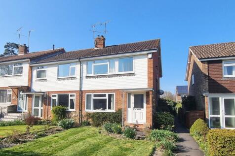 Fieldway, Lindfield, RH16 3 bed end of terrace house for sale