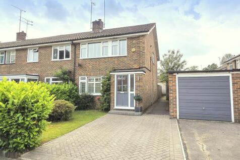 Fieldway, Lindfield, RH16 3 bed end of terrace house for sale