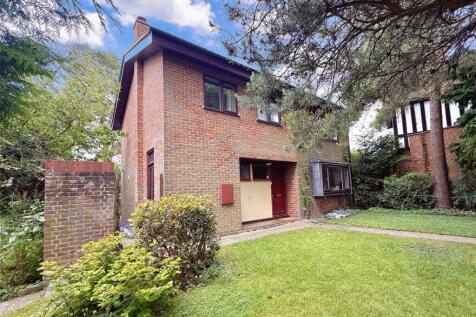 Firs Close, Aylesbury HP22 4 bed detached house for sale