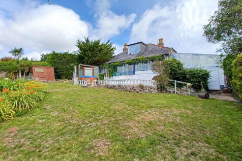 Sandringham Gardens, Preston... 4 bed detached bungalow for sale