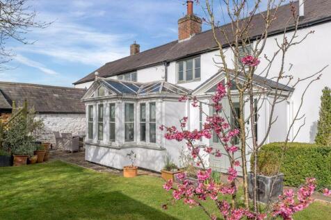 Main Street, Sutton Bassett 3 bed cottage for sale