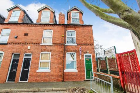 5 bedroom terraced house for sale