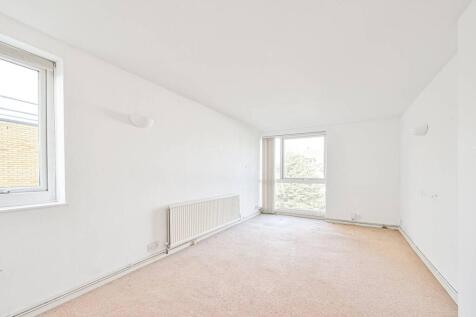 Duncan Court, North Finchley, London... 2 bed flat for sale