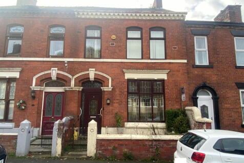 9 Bath Street, Werneth, Oldham, OL9 3 bed terraced house for sale