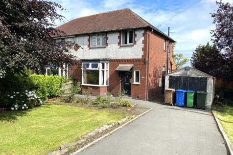 1 Ashgrove, Thornham, Rochdale, OL16 4RZ 3 bed semi