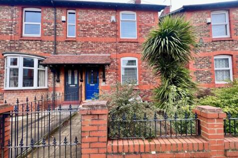 Moss Lane, Altrincham WA15 2 bed end of terrace house for sale