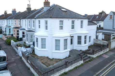 Beamsley Road, Eastbourne BN22 4 bed detached house for sale