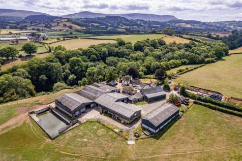 5 bedroom farm house for sale