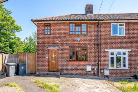 Prestbury Square, London SE9 3 bed end of terrace house for sale