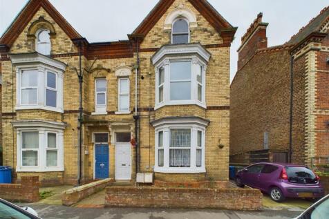 6 bedroom block of apartments for sale