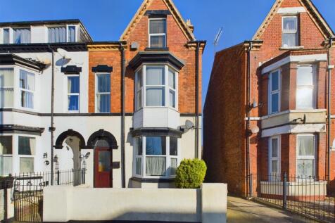 Tennyson Avenue, Bridlington 5 bed semi