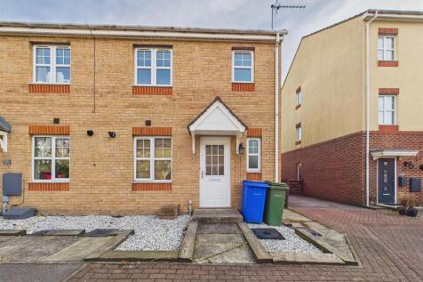 Neptune Drive, Bridlington 3 bed end of terrace house for sale