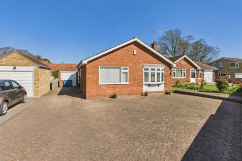 Sandsacre Road, Bridlington 2 bed detached bungalow for sale
