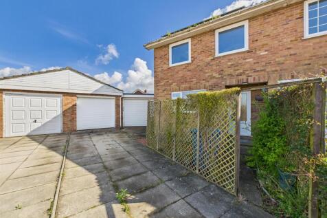 Carroway Close, Bridlington 3 bed semi