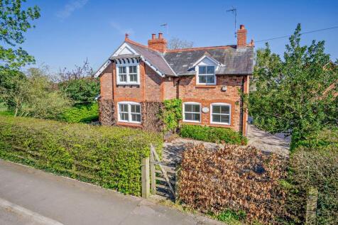 Tattenhall, nr. Chester 2 bed detached house for sale