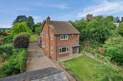 Malpas 3 bed detached house for sale