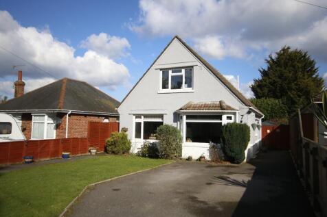 BH11 FRANCIS AVENUE, Bournemouth 3 bed detached house for sale