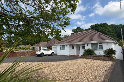 4 bedroom chalet for sale