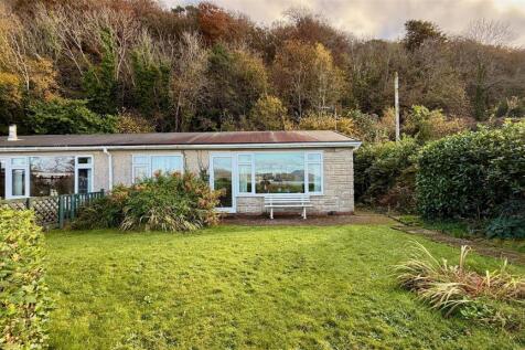 2 bedroom semi-detached bungalow for sale