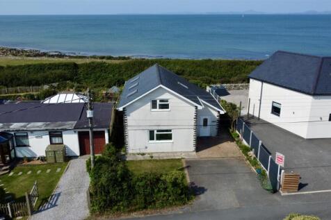 2 bedroom detached house for sale