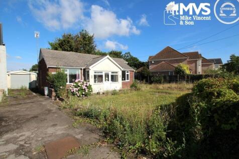 4 bedroom bungalow for sale