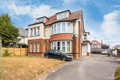 1 bedroom ground floor flat for sale
