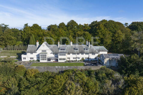 15 bedroom detached house for sale