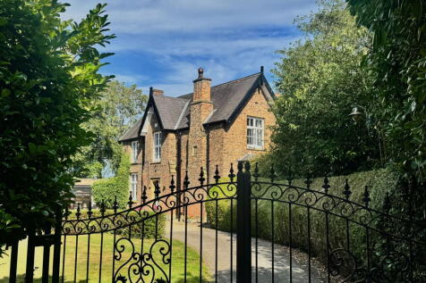 The Old Vicarage, 35 Northallerton... 5 bed detached house for sale