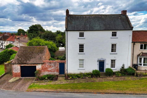 6 bedroom semi-detached house for sale