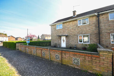 Crescent Road, Whittlesey PE7 3 bed semi