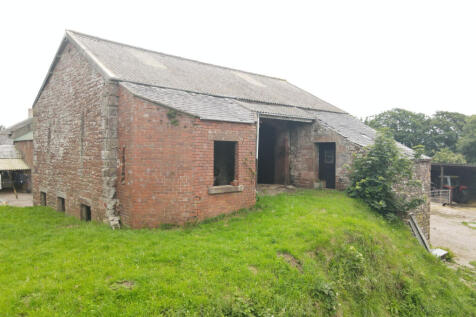 BANK BARN WITH DEVELOPMENT POTENTIAL... Barn conversion for sale