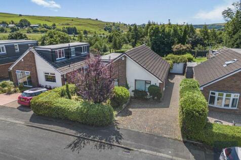 Thames Road, Milnrow OL16 3UB 2 bed detached bungalow for sale