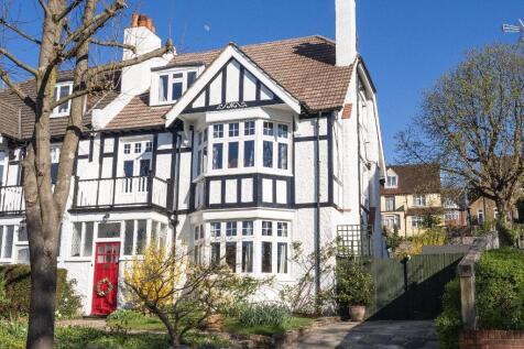 Heathhurst Road, South Croydon... 5 bed semi