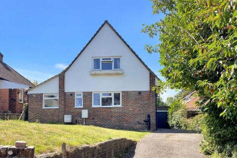 Church Road, Kenley, Surrey, CR8 5DU 2 bed detached house for sale
