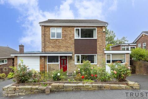Mirfield WF14 4 bed detached house for sale