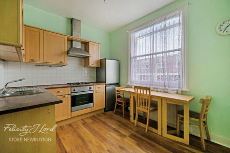 Holmleigh Road, Stoke Newington, N16 4 bed terraced house for sale