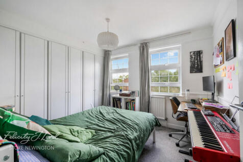 Brett Close, London N16 4 bed terraced house for sale