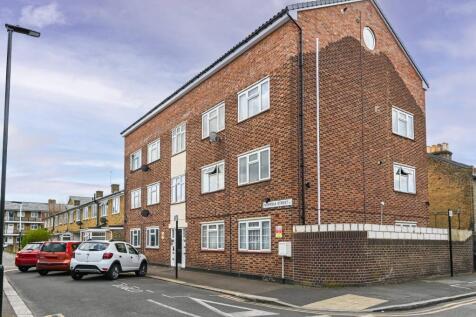 Norfolk Street, Forest Gate, London, E7 2 bed flat for sale