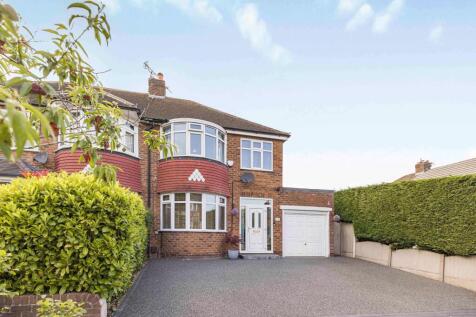 3 bedroom semi-detached house for sale