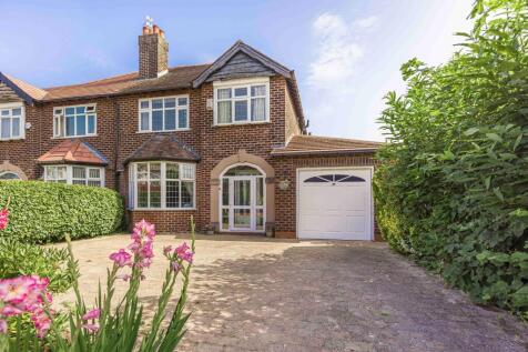 3 bedroom semi-detached house for sale
