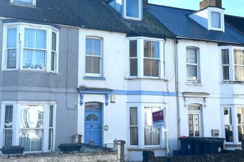 High Street, Herne Bay, CT6 5AP 2 bed flat for sale