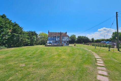 Thornden Wood Road, Herne Bay, CT6 7NU 4 bed detached house for sale
