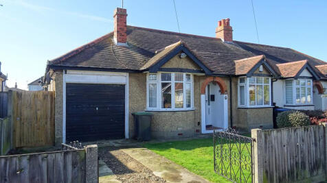 Sandown Drive, Herne Bay, CT6 8QH 3 bed semi