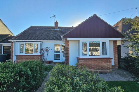 Coventry Gardens, Herne Bay, CT6 6SD 2 bed detached bungalow for sale
