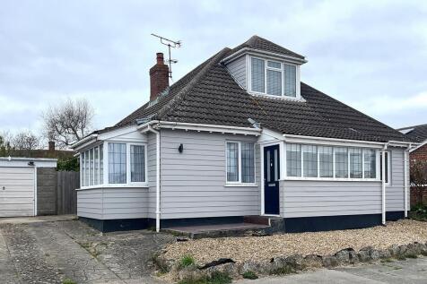 3 bedroom chalet for sale
