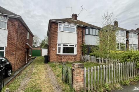 Semi-detached house for sale
