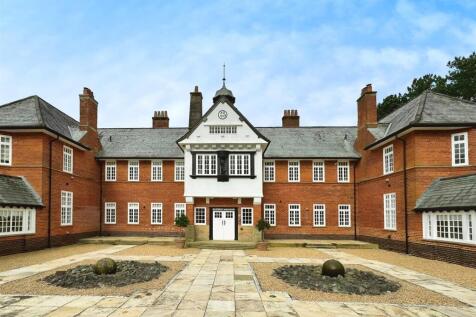 Highgrove, Ancoats Lane, Alderley Edge 4 bed duplex for sale